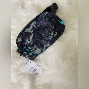 Lululemon PTPR mini belt bag NWT